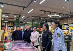 <b>详尽检验进货渠道、索证索票及标签消息</b>